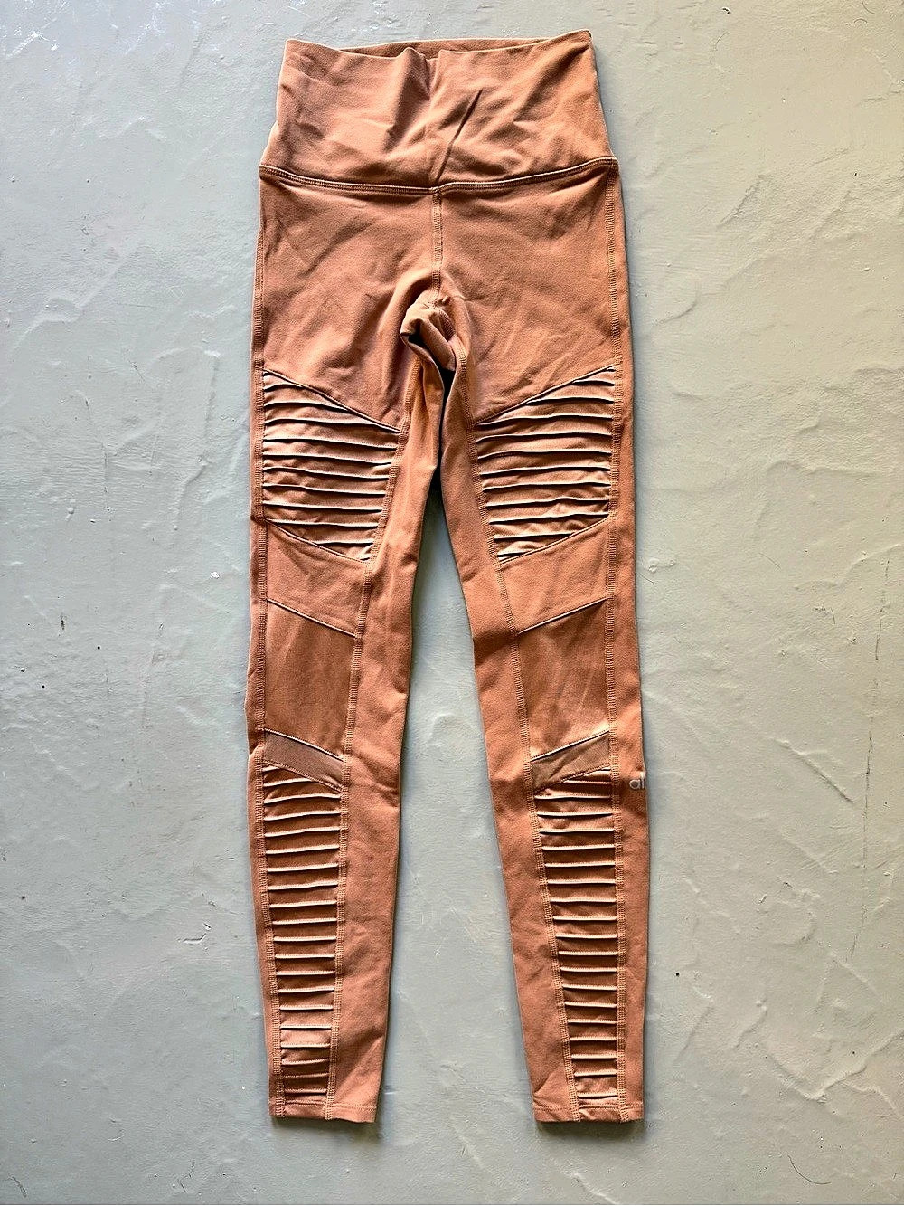 Alo Yoga High Waist Moto Leggings in XS